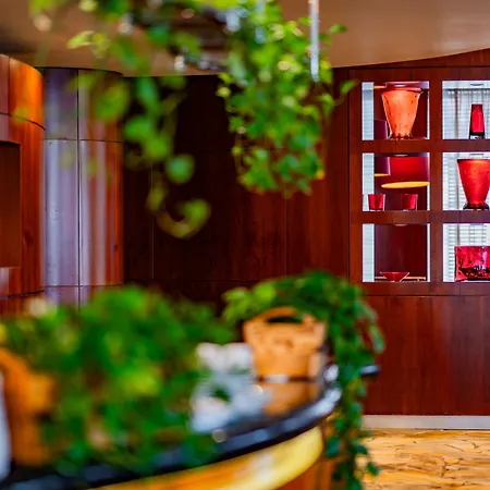 Grand Towers - Czech Leading