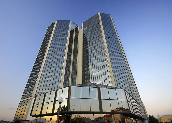 Grand Towers - Czech Leading Praga