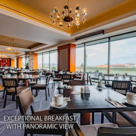 Hotel Grand Towers - Czech Leading