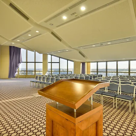 Grand Towers - Czech Leading