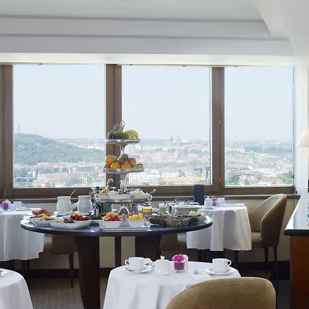 Grand Towers - Czech Leading מלון 5*