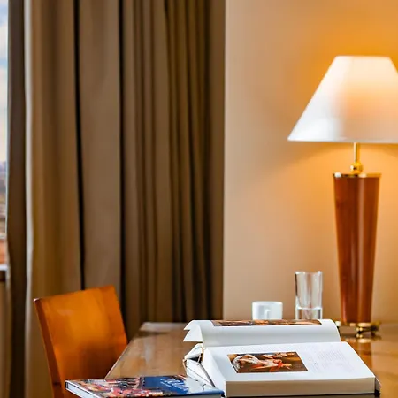 Hotel Grand Towers - Czech Leading